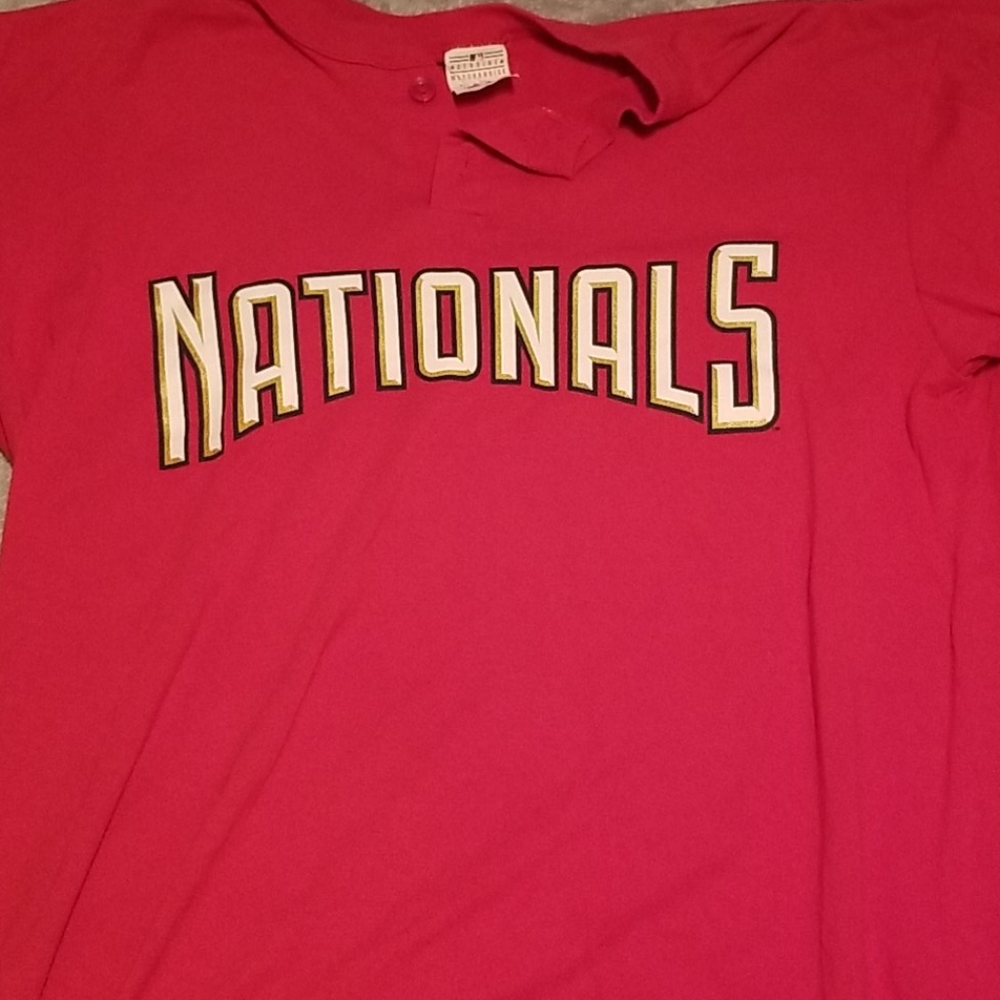Washington Nationals shirt
